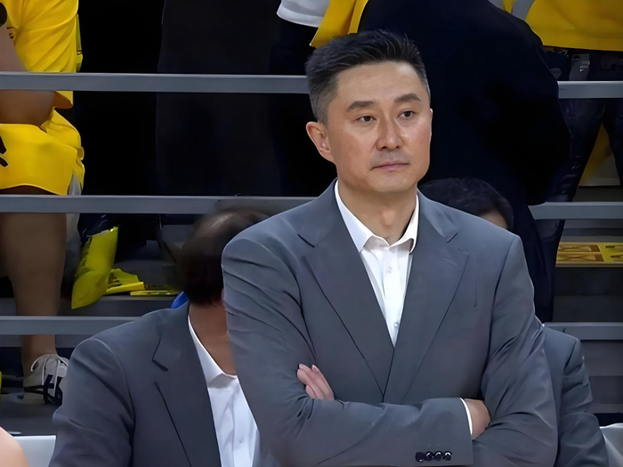 80彩票计划网|官方开奖记录|官方开奖直播|-交流网-CBA名记质疑杜锋:第四节比赛,为何要弃用徐杰?|广东队|北京队|cba季后赛|广东男篮|北京首钢_新浪体育_新浪新闻